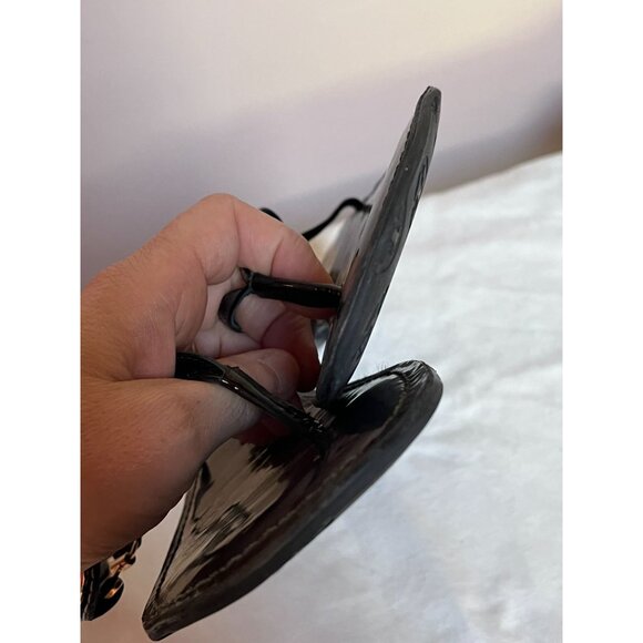 Tory Burch Ali-Anteka Black Patent Leather Thong Sandals Gold Hardware Size 9.5 - Picture 5 of 7